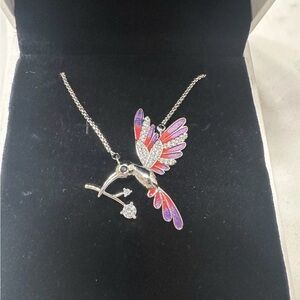 Elegant Hummingbird Pendant Necklace